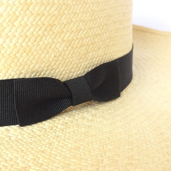 Bow tie grosgrain black hat band 7/8 in wide, fit all sizes Easy to attach. Elegant grosgrain hat band.