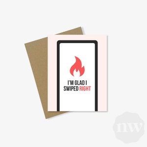 Blij dat ik naar rechts veegde op Tinder-geïnspireerde wenskaart | Leuke, matte kaart | A2, kraftenvelop | 100% gerecycled papier | Verjaardag bedankt