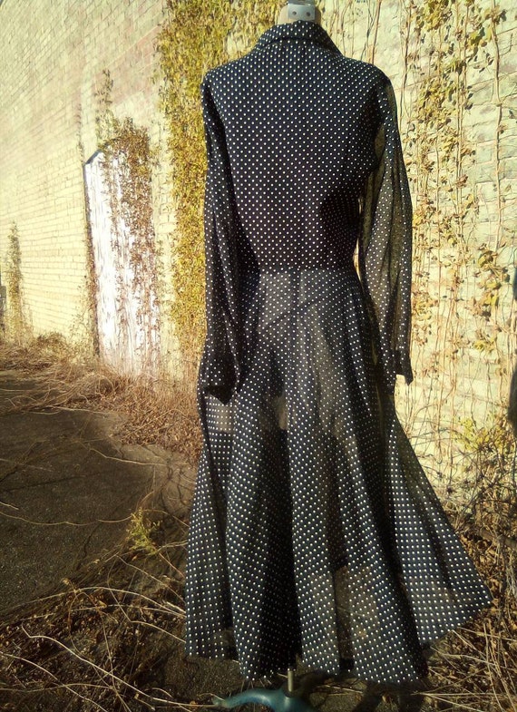 Polkadot Black and White Sheer Long Sleeve 1950's… - image 8