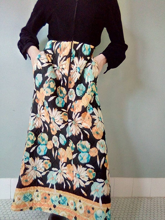 1960's/70's Floral And Soft Felt Dress/Front Zip … - image 7