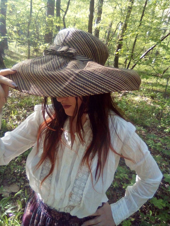 Oversized Swirl Design Straw Hat/Lightweight/Vaca… - image 3