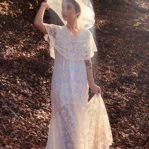 Laced Gown/1920&#39;s Style/1970&#39;s circa/Sheer Gown/Victorian Style