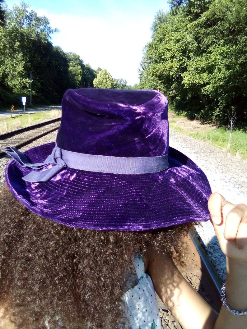 The Paris Boutique Velvet Violet / 1950's/60's Floppy Brim Hat/ Complete with Matching Ribbon Decor image 4