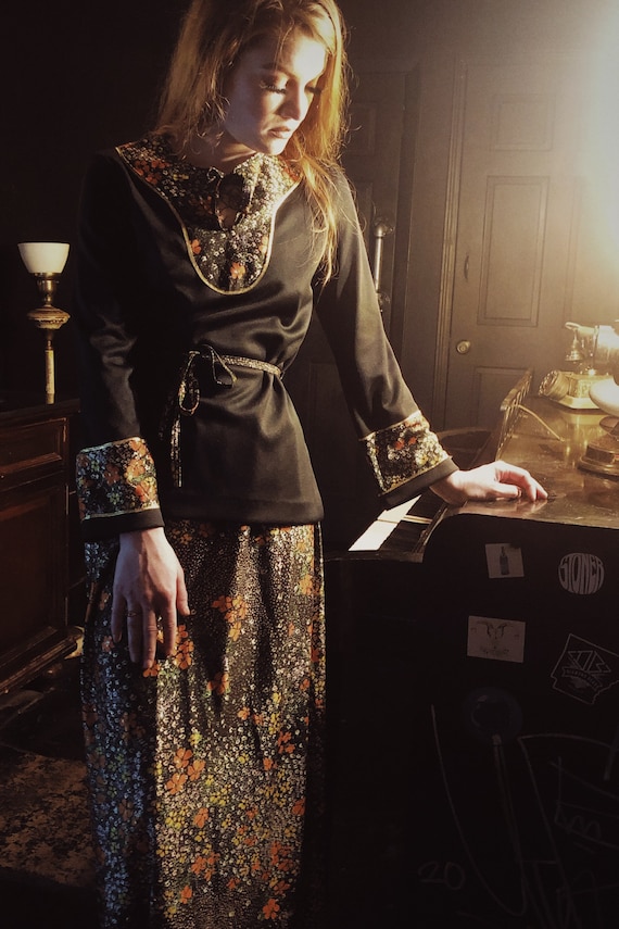 1960’s Blouse & Skirt Two Piece Set
