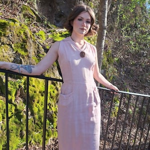 1940&#39;s Pale Pink Pocket Dress/Pastel Cotton Material/Back Zip Closure/ Ike Clark of Dallas