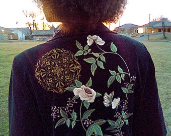 Embroidered Floral Jacket/Black Valor Coat