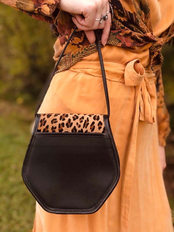 1980s / 1990s Hexagon Leopard Print Cowhide Black… - image 6