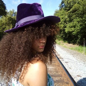 The Paris Boutique Velvet Violet / 1950's/60's Floppy Brim Hat/ Complete with Matching Ribbon Decor image 5