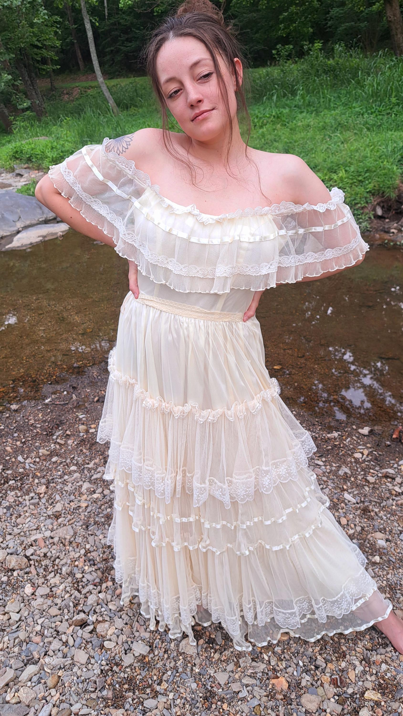 gunne sax off the shoulder dress Vintage Gunne Sax Ivory Floral Off-the-Shoulder Dress at 1stDibs
