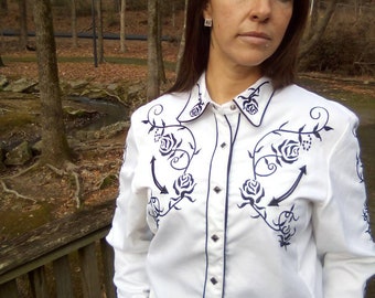 Scully Western Top/Black Rose Embroidery/Black Diamond Cut Buttons