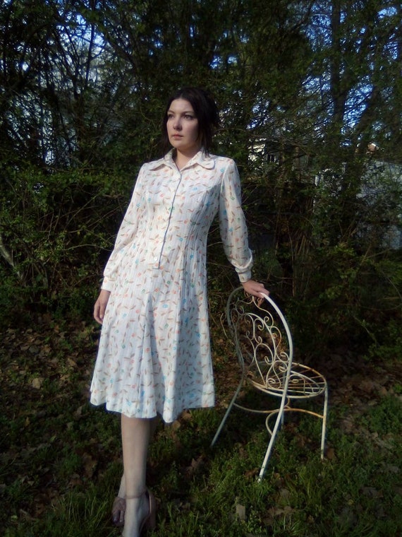 1970's Floral Spring Long Sleeve Dress/it's A Lehigh Label