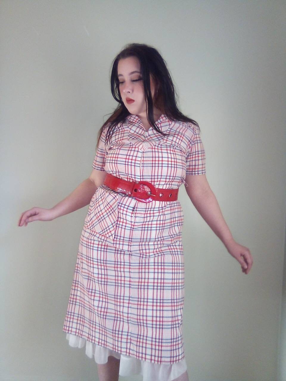 1960's Plaid Picnic House Dress with Side front Pocket/Front Zipper Closure/Sheer Cotton Material