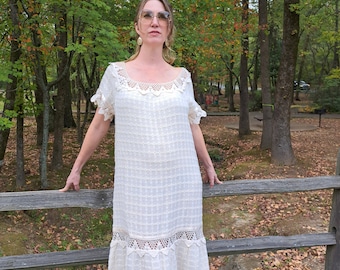 Vestido de punto de algodón blanco/adornos de crochet en toda la prenda/corte holgado vintage/PRECIO REDUCIDO