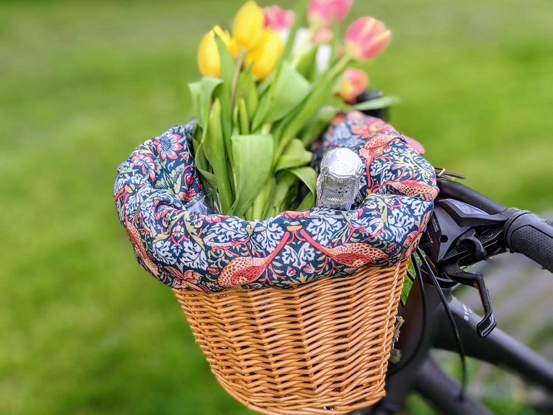 Handmade bicycle basket's bag and seat cover Strawberry Thief pattern William Morris designer feminine woman spring birthday Mother's Day image 3