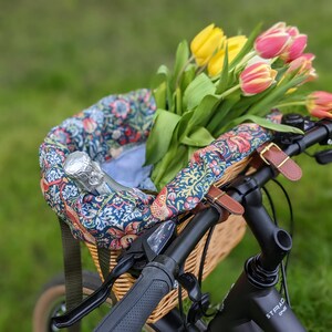 Handmade bicycle basket's bag and seat cover Strawberry Thief pattern William Morris designer feminine woman spring birthday Mother's Day image 6