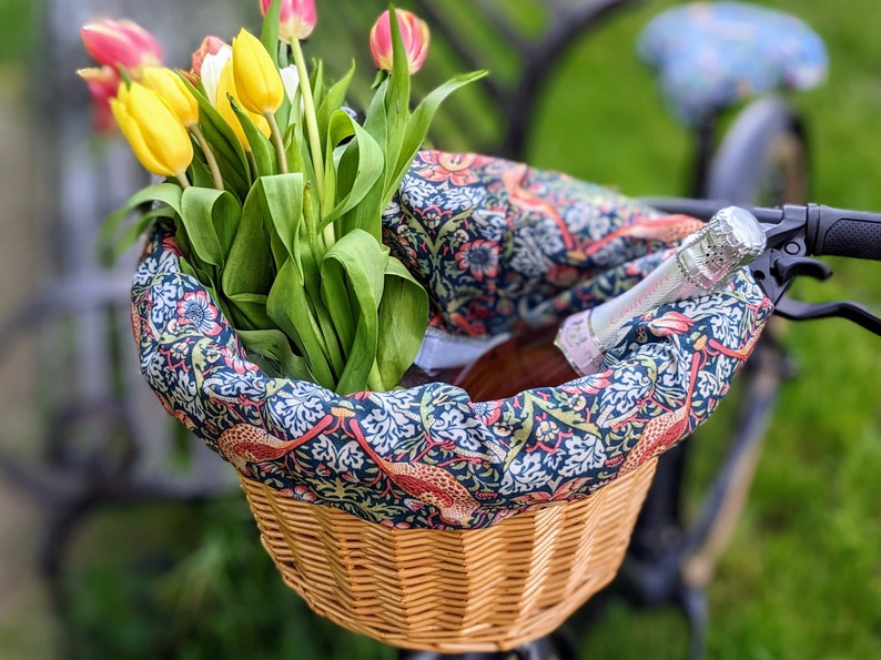 Handmade bicycle basket's bag and seat cover Strawberry Thief pattern William Morris designer feminine woman spring birthday Mother's Day image 2