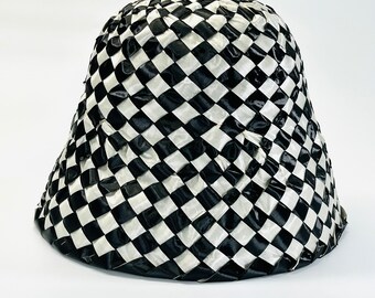 Ceppi di paglia vintage - cappello bianco colore bianco e nero