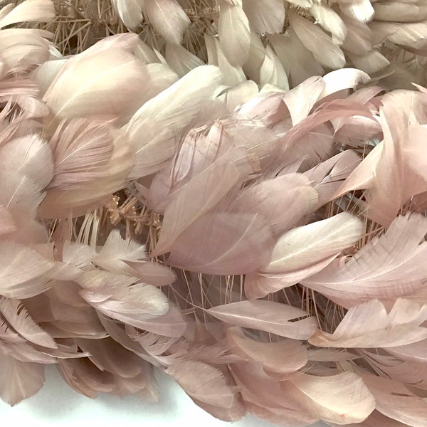 Bordure en Coquetips - plumes de coq garnies, couleur vieux rose - Fabriquée dans l'UE