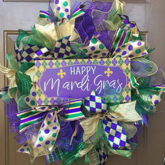 Make a Mardi Gras Wreath - Celebrate & Decorate