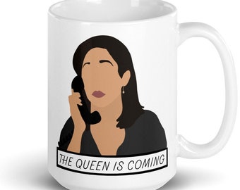 Princess Diaries Inspired Fan Art Mug The Queen is Coming, Funny Mug, Best Friend Gifts, Disney Movie Original Fan Art, Fast Shipping