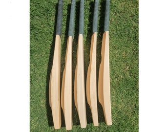 Professional Symonds Tusker Shape English Willow Cricket Bat,Double Pressed, Light weight, Hard Hitting, Ready to Play, Oiled and Knocked
