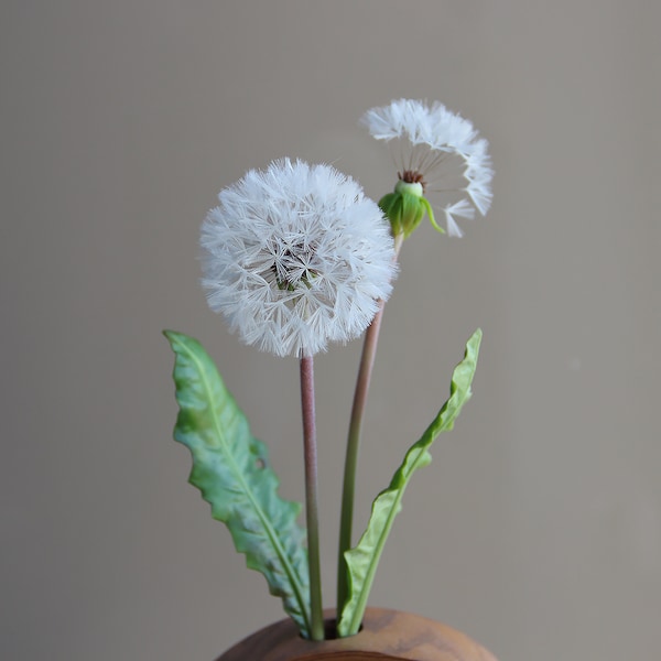 Real touch fluffy Dandelion  for home decor Cold Porcelain Flowers Botanical sculpture Artificial Dandelion