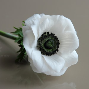 White anemone, Cold Porcelain Flowers, Botanical sculpture Artificial anemone