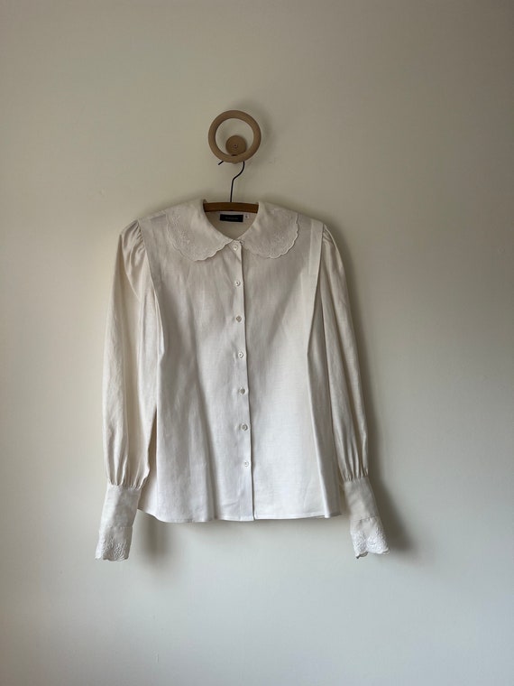 100% Linen Mark Shale Ivory Vintage Blouse with Em