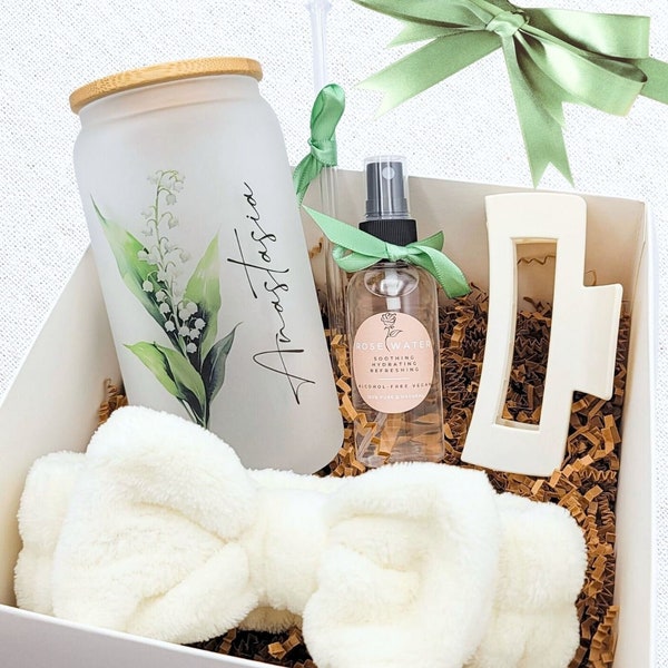 Coffret cadeau personnalisé fleur de naissance soins personnels, coffret cadeau d'anniversaire, tasse en verre, coffret cadeau personnalisé pour maman, gobelet personnalisé avec nom