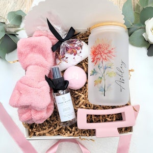 Birthday Spa Gift Personalized Glass Cup Birthday Box for Friend Birthday Gift Box Mom Pampering Gift Basket Relaxing Gift Set Custom Name