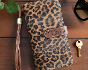 Personalized Women's Wallet with Name Custom PU Leather RFID Blocking Clutch Leopard Print Large Wallet Gift for Friend Wristlet Cow Print