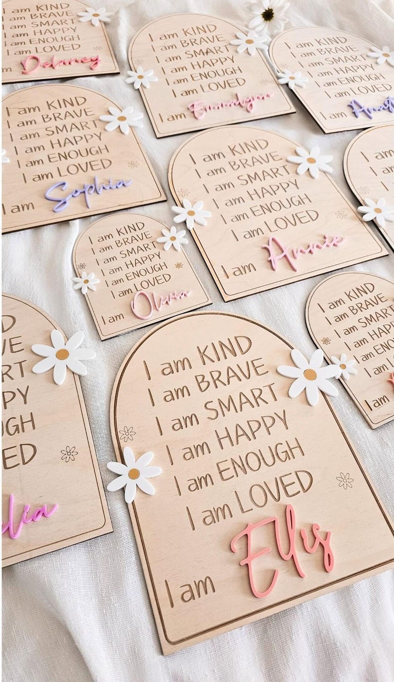 Letrero de positividad para habitación infantil, letrero de madera con afirmación positiva, recordatorio diario para habitación de niña, decoración de margaritas, autoestima positiva para niños pequeños. imagen 8