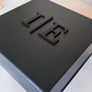Black Personalized Magnetic Box for Men 3D Acrylic Name Modern Luxury Packaging Empty Male Gift Box Husband Keepsake Groomsmen Favor Package