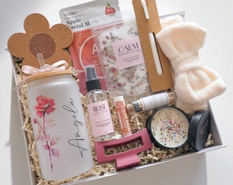 Birth Flower Personalized Glass Cup Birthday Box for Friend Birthday Gift Box Mom Pampering Gift Basket Relaxing Gift Set Custom Name Gift