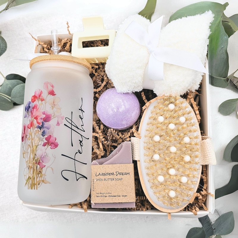 Custom Gift Basket Mom 60+ Gift Ideas for 2024