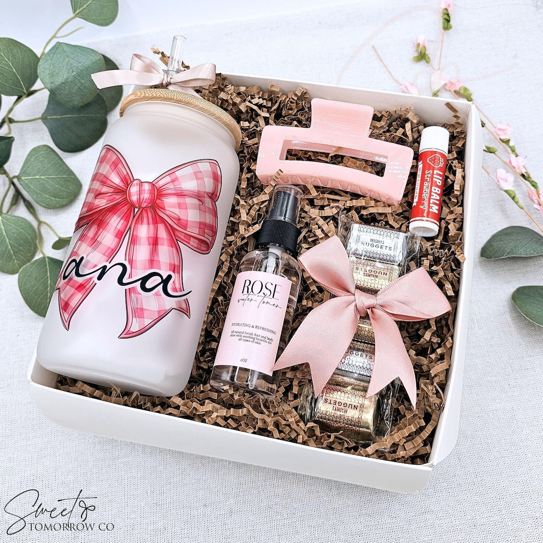 Buy Birthday Girl Gift Box for Best Friend Birthday Gift Set Bestie Gift  Basket for Friend Long Distance Bestfriend Gift Idea BFF Gift With Name