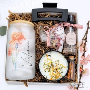 Birth Flower Personalized Glass Cup Birthday Box for Friend Birthday Gift Box Mom Pampering Gift Basket Relaxing Gift Set Custom Name Gift