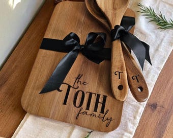 Closing Gift for Client Personalized Cutting Board Set Realtor Gift for Homeowner Kitchen Gift for Couple Housewarming Gift Friend Moving