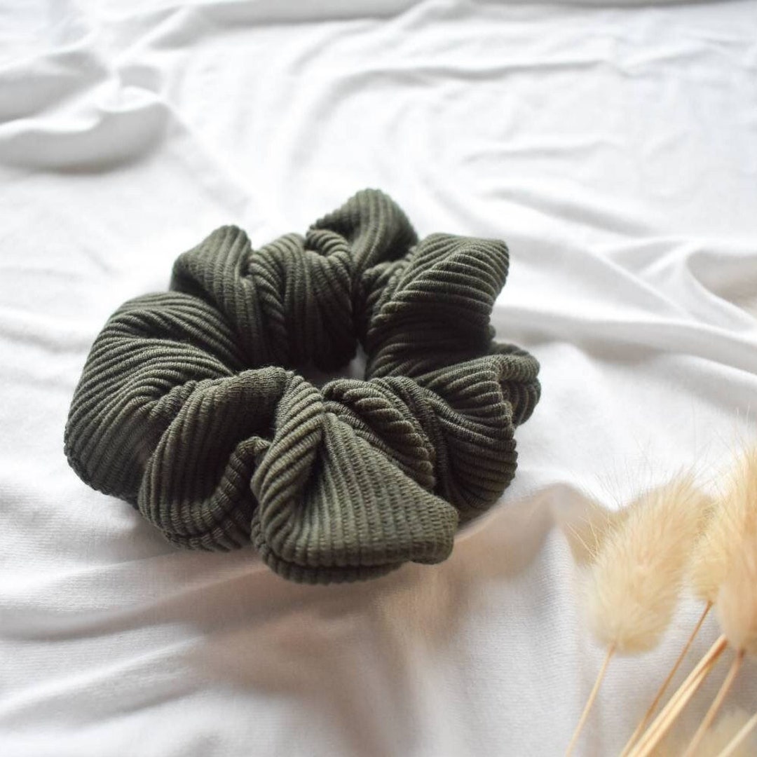 Cord Scrunchie // Braid Rubber // Hairfriendly Hair Ties // Etsy