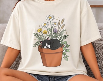 Comfort Colors® Sleeping Cat Flower Pot Shirt, Cat Mom Tee, Gardener Gift, Plant Lover Top, Cottagecore Garden Sweatshirt, Pet Owner Gift