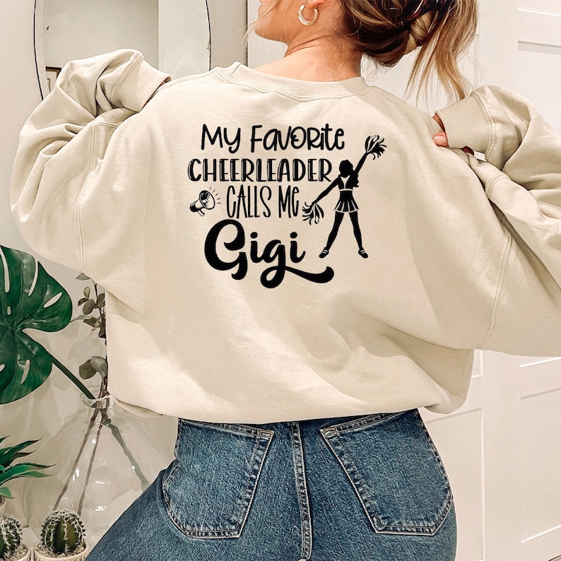 My Favorite Cheerleader Calls Me Gigi Shirts for Grandma, Cute Grandma Gifts, Cheerleader Gifts from Grandma, Funny Saying Gigi Shirts Bild 10