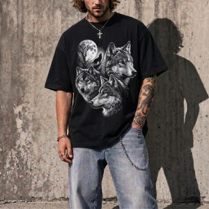 Comfort Colors® Wolf and Moon Shirt, Wolf 90s Graphic Shirt, Howling Wolf Y2K Gothic Women Shirt, Halftone Cottagecore Tanktop