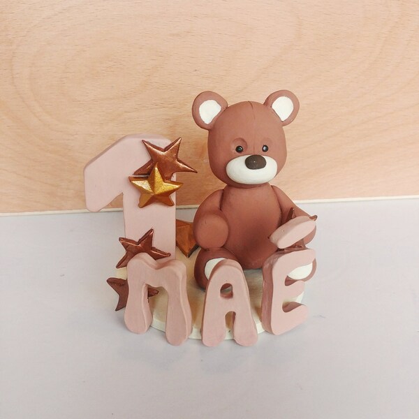 figurine ourson personnalisée pour anniversaire, cake topper