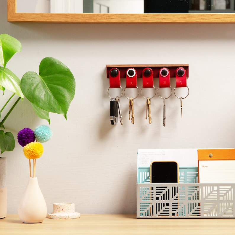 Personalised Leather and Wood 4 Key Ring Organiser Set - Etsy