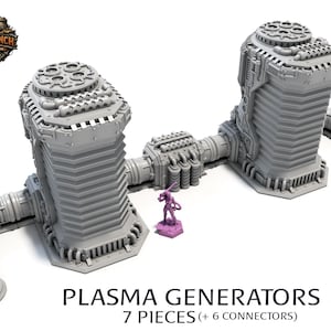 Può includere: Un modello grigio di generatori al plasma, con il testo "PLASMA GENERATORS" e "7 PIECES (+6 CONNECTORS)". Il modello presenta due grandi strutture cilindriche collegate da tubi e componenti più piccoli. È inclusa una piccola statuina viola.