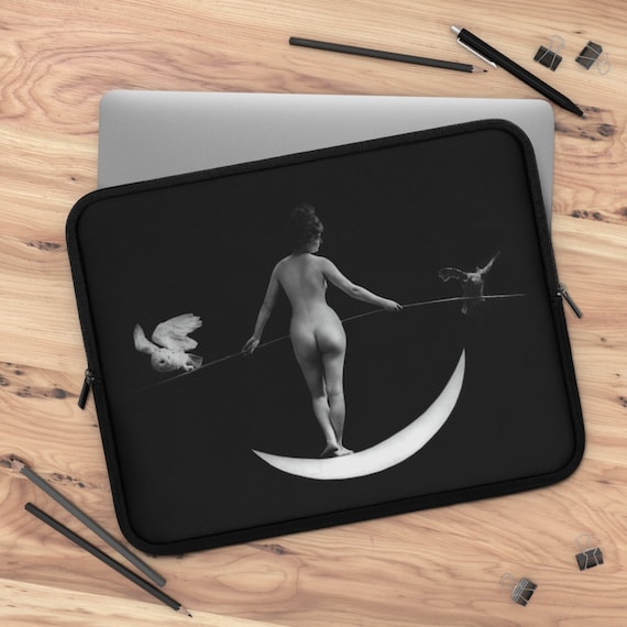 Black Laptop Sleeve, Moon Laptop Sleeve, Nude Woman, iPad Sleeve, Macbook Sleeve, Vintage Laptop Case, Moon Macbook, Vintage Woman