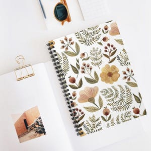 Notatnik spiralny Boho | Linia w stylu botanicznym z akwarelami, kwiatowy towarzysz pisania zdjęcie 1