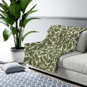Green Blanket, Botanical Blanket, Sherpa Blanket, Plant Blanket, Watercolor Flower, Floral Throw, Cottagecore Decor, Nature Throw
