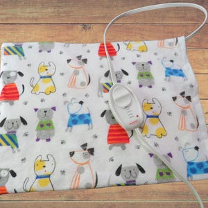 Flannel Heating Pad Cover (12 x 15): Soft White with Colorful Dogs