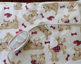 Heating Pad Cover, 12 x 15, Soft Tan Flannel With Dogs, 3 Snap Closure